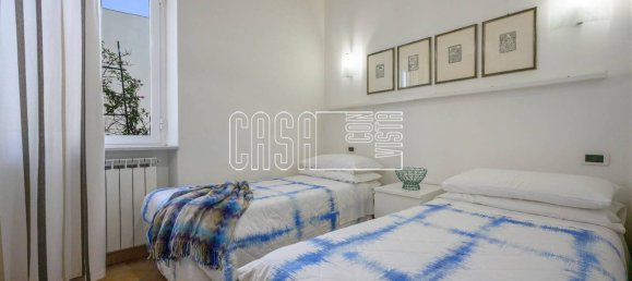 4 bedrooms Villa in Sarzana, Italy No. 319089 10