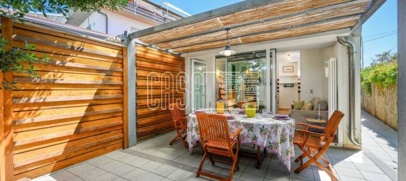 4 bedrooms Villa in Sarzana, Italy No. 319089 15