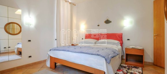 4 bedrooms Villa in Sarzana, Italy No. 319089 7