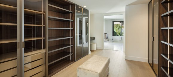 5 Schlafzimmer Villa in Marbella, Spain, Nr. 143775 32