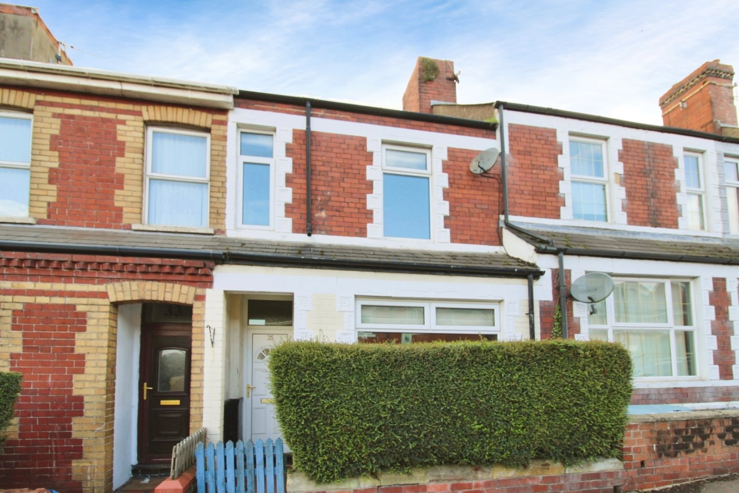 3 bedrooms House in Barry, United Kingdom No. 2718