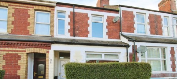 3 bedrooms House in Barry, United Kingdom No. 2718 2