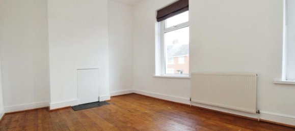 3 bedrooms House in Barry, United Kingdom No. 2718 7