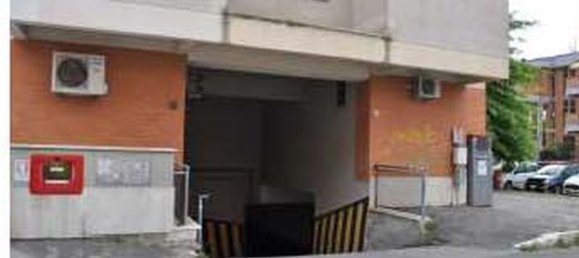  مرآب في Rome, Italy رقم 341061 9