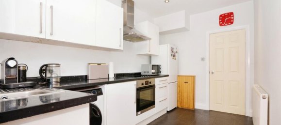 2 bedrooms Apartment in Harrow, United Kingdom No. 6349 8