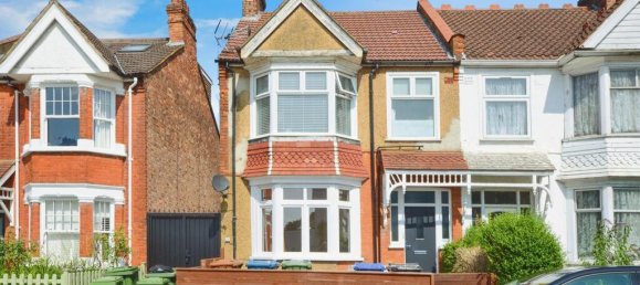 2 bedrooms Apartment in Harrow, United Kingdom No. 6349 11