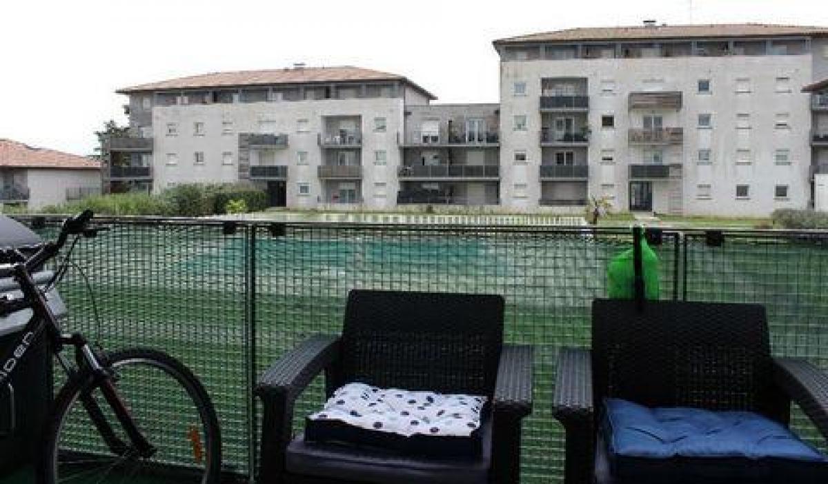 2 bedrooms Condo in Carcassonne, France No. 34600