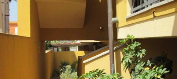 Apartamento de 4 habitaciónes en Olbia, Italy No. 13656 8