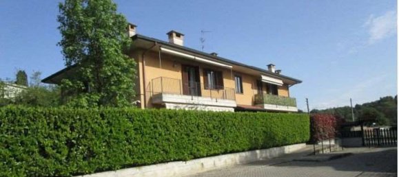 Квартира с 4 комнатами в Карате Брианца, Италия № 5309 3