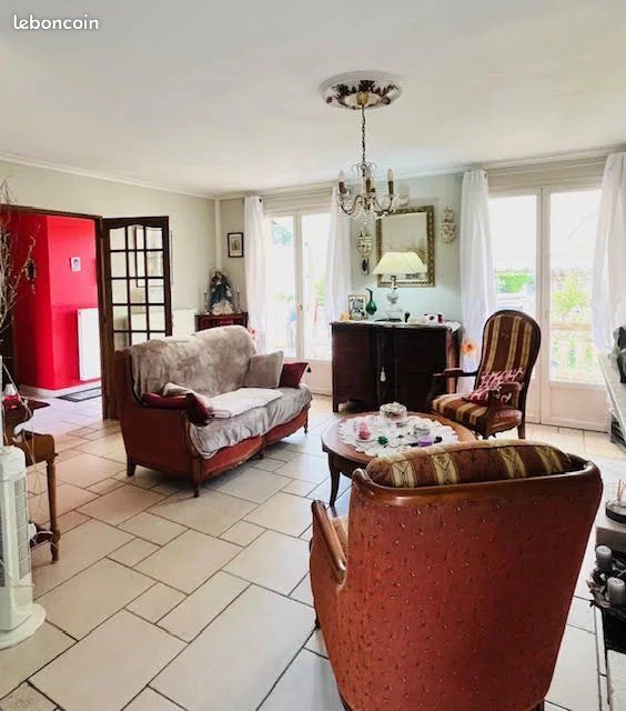 3 Schlafzimmer Villa in Beaune, France, Nr. 334854