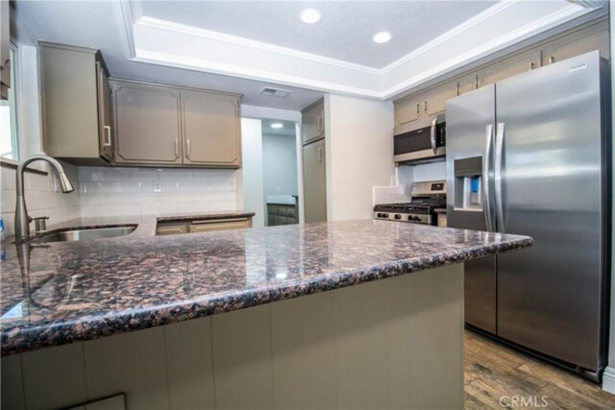 4 bedrooms House in Apple Valley, USA No. 373072