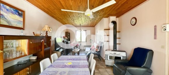 Casa T3 em Saint-Alban-Auriolles, France N.º 341959 9