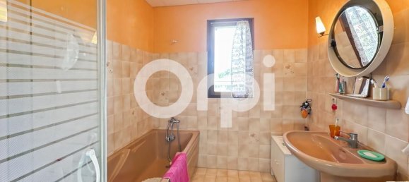 Casa T3 em Saint-Alban-Auriolles, France N.º 341959 13