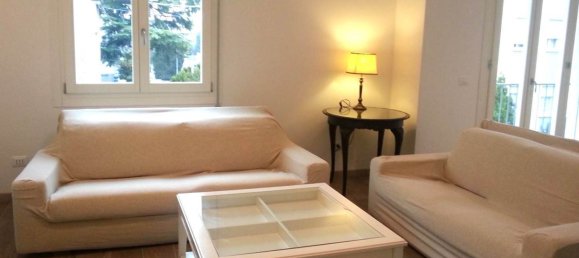 5 bedrooms Apartment in Padua, Italy No. 346008 2