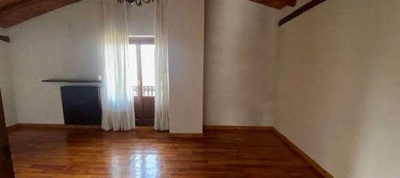 Вилла с 5 комнатами в Гадзола, Италия № 18366 14