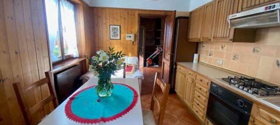 Вилла с 5 комнатами в Гадзола, Италия № 18366 5