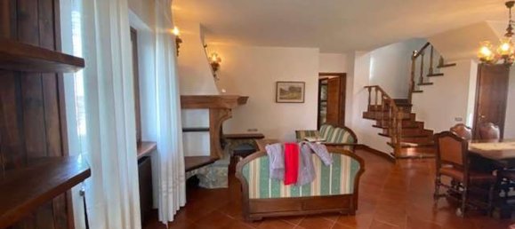 Вилла с 5 комнатами в Гадзола, Италия № 18366 8