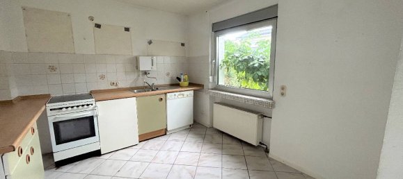 Таунхаус с 4 комнатами в Рейн-Зиг, Германия № 207944 4