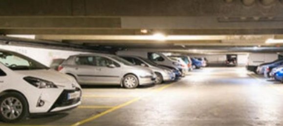  موقف سيارات في Paris, France رقم 360724 2