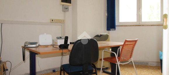 Apartamento de 5 habitaciónes en Campobasso, Italy No. 125559 9