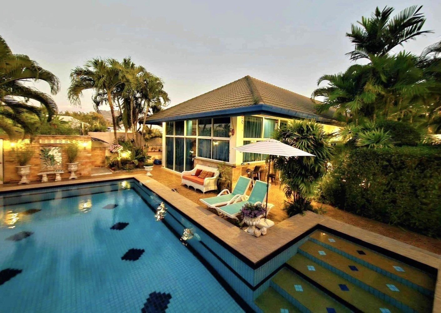 3 bedrooms Cafe / restaurant in Hua Hin, Thailand No. 11472