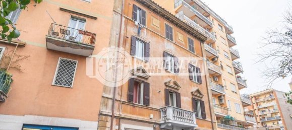 3 rooms Apartment in Rome, Italy No. 83721 26