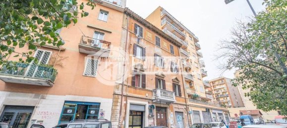 3 rooms Apartment in Rome, Italy No. 83721 29