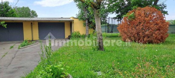 6 bedrooms Villa in Parma, Italy No. 373882 9