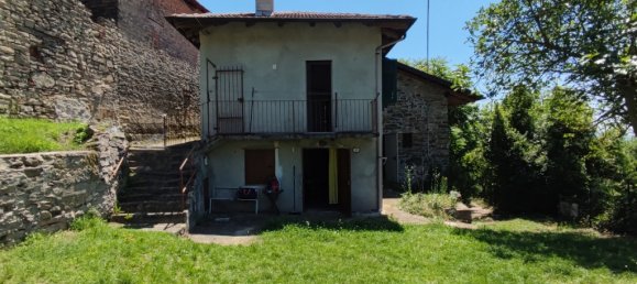 2 bedrooms House in Cravanzana, Italy No. 334903 2