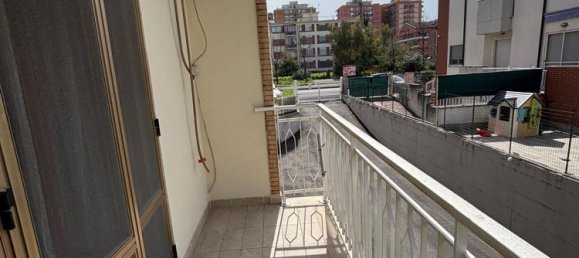 5 rooms Apartment in Latina, Italy No. 13576 11