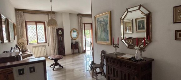 5 rooms Apartment in Latina, Italy No. 13576 48