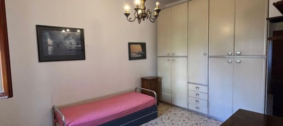 5 rooms Apartment in Latina, Italy No. 13576 14