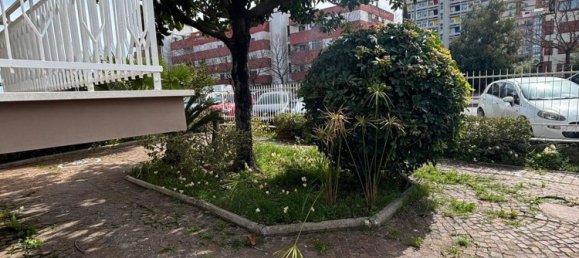 5 rooms Apartment in Latina, Italy No. 13576 25