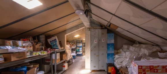 204m² Commercial property in Setubal, Portugal No. 141098 27