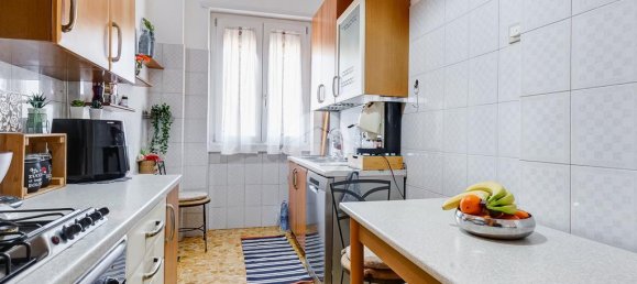 2 bedrooms Apartment in Rome, Italy No. 54750 12