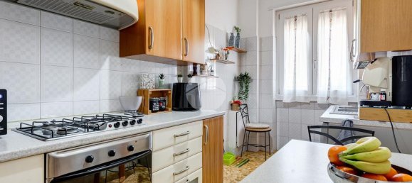 2 bedrooms Apartment in Rome, Italy No. 54750 14