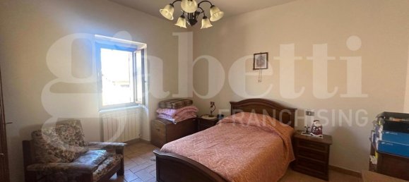 2 bedrooms Apartment in Foligno, Italy No. 266822 13