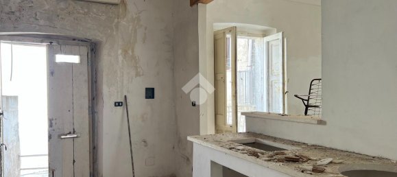 Casa de 2 habitaciónes en Oria, Italy No. 27971 8