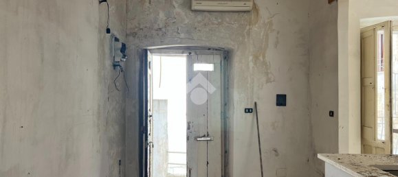 Casa de 2 habitaciónes en Oria, Italy No. 27971 10