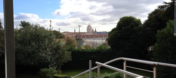 5 bedrooms Villa in Lisbon, Portugal No. 110594 3