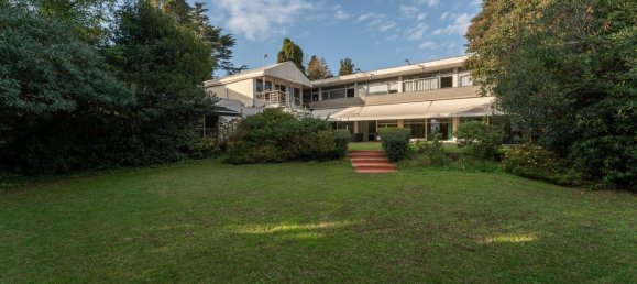 5 bedrooms Villa in Lisbon, Portugal No. 110594 8