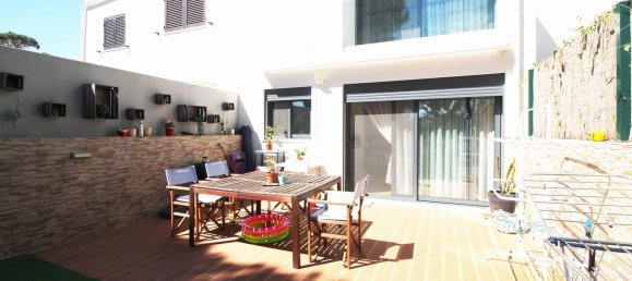 3 bedrooms House in Quarteira, Portugal No. 145187 4