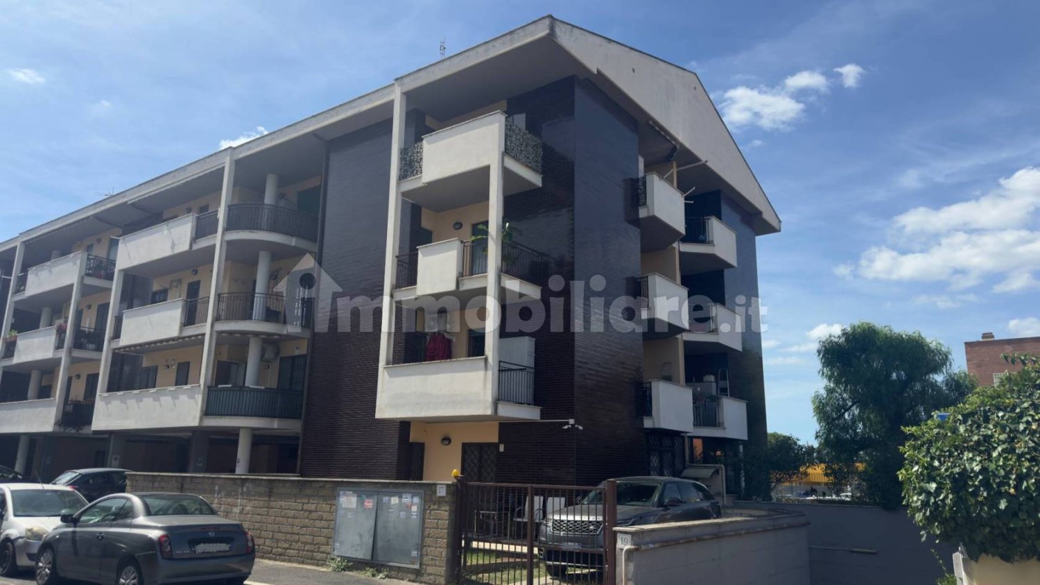 3 bedrooms Apartment in Rome, Italy No. 333579