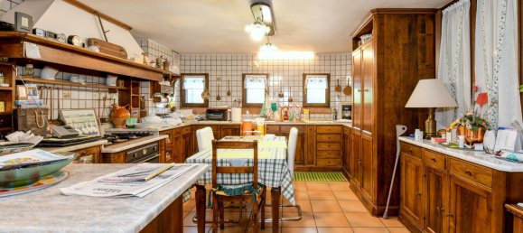 Villa de 7 dormitorios en Soiano del Lago, Italy No. 77376 3