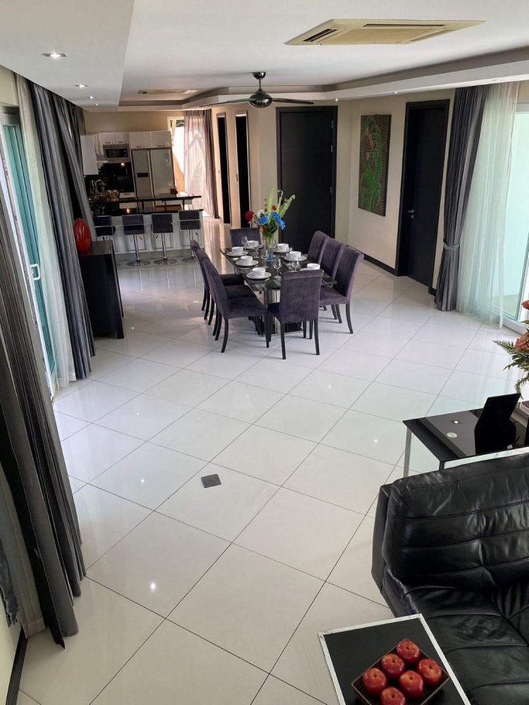 5 bedrooms Cafe / restaurant in Pattaya, Thailand No. 1263