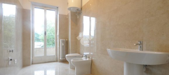 Apartamento T2 em Turin, Italy N.º 322133 29