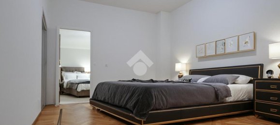 Apartamento T2 em Turin, Italy N.º 322133 8