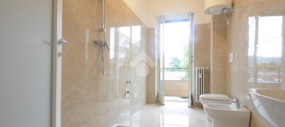 Apartamento T2 em Turin, Italy N.º 322133 30