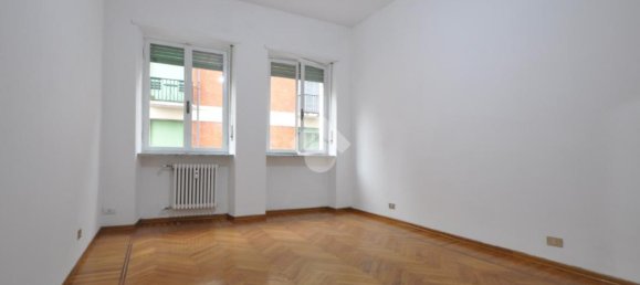 Apartamento T2 em Turin, Italy N.º 322133 21