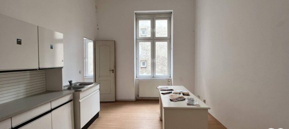 2-salle Appartement à Rudolfsheim-Funfhaus, Austria No. 140155 4